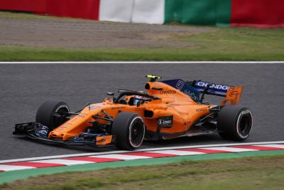 McLaren, Renault given curfew break after F1 oil delay