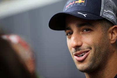 Penjelasan 'konyol dan sederhana' untuk masalah Red Bull Ricciardo