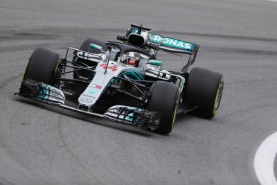 Hamilton: Mercedes masih mengerjakan masalah mobil di Brasil