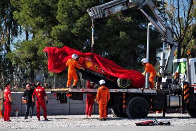 Ferrari menemukan penyebab kecelakaan uji coba F1 Vettel