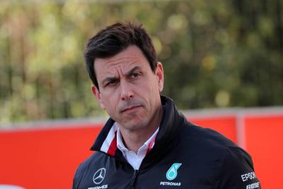 Wolff mendesak kehati-hatian dalam pertimbangan F1 terhadap tim baru