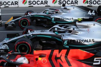 Ferrari menderita 'pukulan ganda' di Baku - Wolff