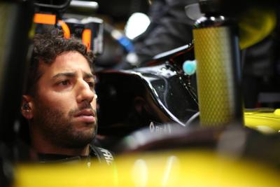 Ricciardo: Renault ‘underachieved’ in Spanish GP
