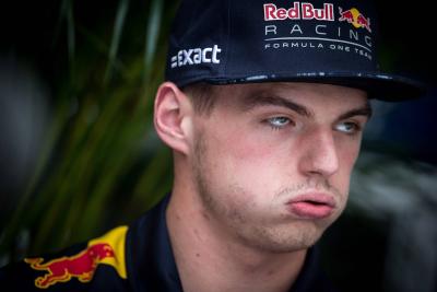 Fresh engine penalty lingers for Verstappen after new Red Bull deal