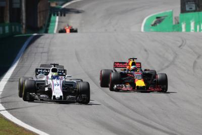 Ricciardo tops F1 overtaking charts