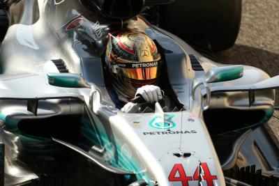 Hamilton hopes to battle Bottas after losing pole