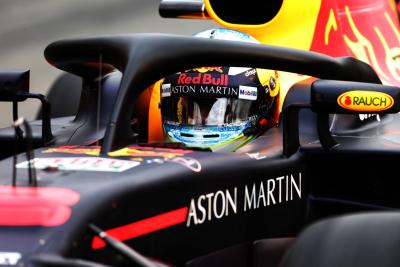 Ricciardo pimpin awal uji coba F1 2018, Alonso terjatuh
