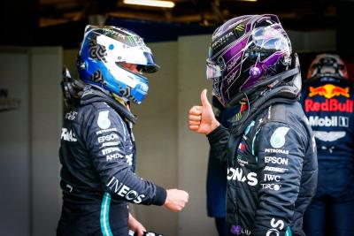 (L to R): Valtteri Bottas (FIN) Mercedes AMG F1 celebrates his pole position in qualifying parc ferme with second placed team mate Lewis Hamilton (GBR) Mercedes AMG F1.