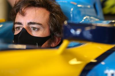 Fernando Alonso (ESP) Renault F1 Team in the 2005 Renault R25.