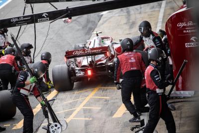 Antonio Giovinazzi (ITA) Alfa Romeo Racing C41 makes a pit stop.