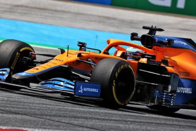 Daniel Ricciardo (AUS) McLaren MCL35M.