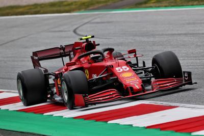 Carlos Sainz Jr (ESP) Ferrari SF-21.