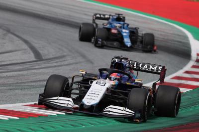 George Russell (GBR) Williams Racing FW43B leads Fernando Alonso (ESP) Alpine F1 Team A521.