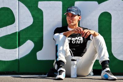 George Russell (GBR) Williams Racing on the grid.