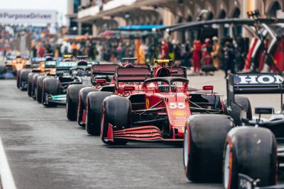 Carlos Sainz Jr (ESP) Ferrari SF-21 in the queue at the end of the pit lane before the start of qualifying.