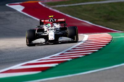 Antonio Giovinazzi (ITA) Alfa Romeo Racing C41.