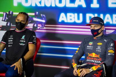 (L to R): Lewis Hamilton (GBR) Mercedes AMG F1 and Max Verstappen (NLD) Red Bull Racing in the post qualifying FIA Press Conference.