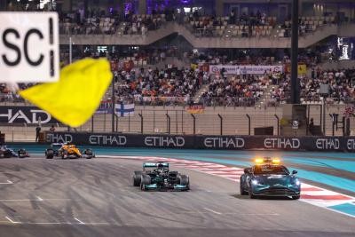 Safety Car, Lewis Hamilton (GBR), Mercedes AMG F1 