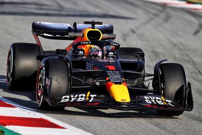 Max Verstappen (NLD) Red Bull Racing RB18.