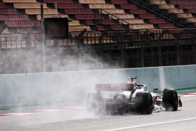 Lewis Hamilton (GBR) Mercedes AMG F1 W13.