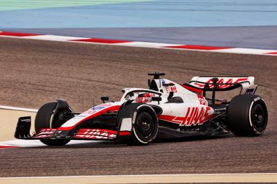 Kevin Magnussen (DEN) Haas VF-22.