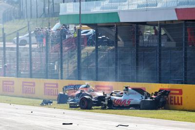 Kevin Magnussen (DEN) Haas VF-20 and Carlos Sainz Jr (ESP) McLaren MCL35 crashed out of the race.