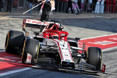 Who's driving when in F1 pre-season testing? 