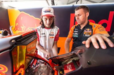 Mampukah Oncu membuat sejarah Moto3 di Valencia