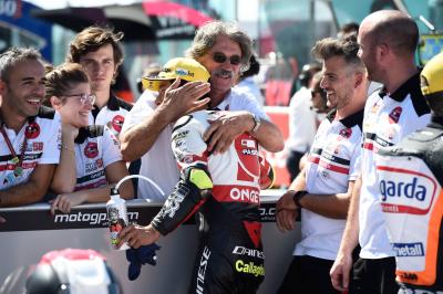 Moto3 Misano: Suzuki meraih kemenangan emosional dalam balapan penuh tabrakan