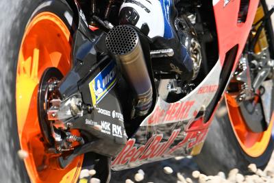 Alex Marquez, rides through the gravel, Catalunya MotoGP. 26 September 2020