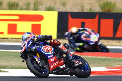 Toprak Razgatlioglu and Andrea Locatelli, Navarra WorldSBK Race1, 21 August 2021