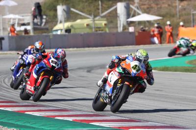 Axel Bassani and Leon Haslam, Catalunya WorldSBK Superpole Race, 19 September 2021