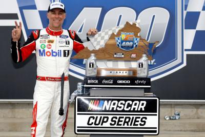 NASCAR Cup: Harvick Lanjutkan Momentum di Richmond