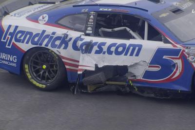 Kyle Larson Crash