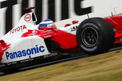 Toyota processes sponsorship deal with Intel.