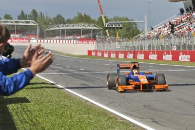 GP2 Spain 2013: Frijns takes maiden win for Hilmer