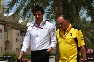  - Toto Wolff ( GER) Pemegang Saham dan Direktur Eksekutif Mercedes AMG F1 dan Frederic Vasseur (FRA) Renault Sport Formula One