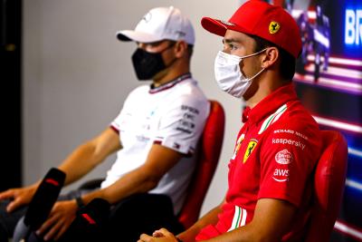 Charles Leclerc (MON ) Ferrari dan Valtteri Bottas (FIN) Mercedes AMG F1 di FIA Press