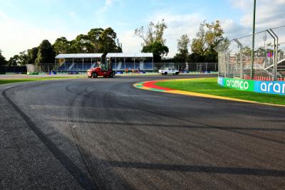 Circuit atmosphere - revised turn. Formula 1 World Championship, Rd 3, Australian Grand Prix, Albert Park, Melbourne, Australia