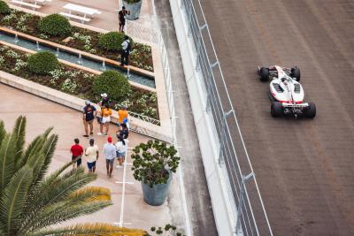 Kevin Magnussen (DEN) ) Haas VF-22. Kejuaraan Dunia Formula 1, Rd 5, Miami Grand Prix, Miami, Florida, AS, Kualifikasi