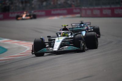 Lewis Hamilton (GBR) ) Mercedes AMG F1 W13. Kejuaraan Dunia Formula 1, Rd 5, Miami Grand Prix, Miami, Florida, USA, Race