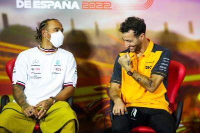 (L to R): Lewis Hamilton (GBR) and Daniel Ricciardo (AUS) in the FIA Press Conference.