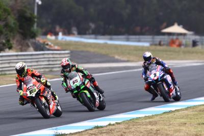 Alvaro Bautista, Jonathan Rea dan Toprak Razgatlioglu, Estoril WorldSBK race2, 21 Mei