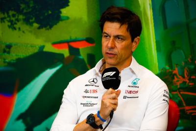 Toto Wolff (GER ) Pemegang Saham dan Direktur Eksekutif Mercedes AMG F1 dalam Konferensi Pers FIA. Dunia Formula 1