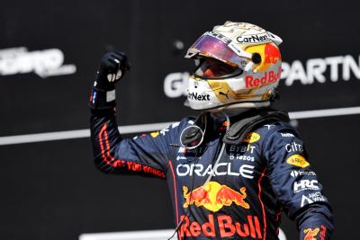 Pemenang lomba Max Verstappen] (NLD) Red Bull Racing merayakan di parc ferme. Kejuaraan Dunia Formula 1, Rd 9, Kanada