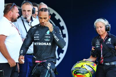 Lewis Hamilton (GBR) Mercedes AMG F1 and Angela Cullen (NZL) Mercedes AMG F1 Physiotherapist. Formula 1 World