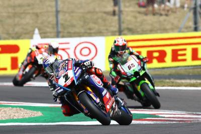 Toprak Razgatlioglu, Jonathan Rea dan Alvaro Bautista, Donington Park WorldSBK race2, 17 Juli