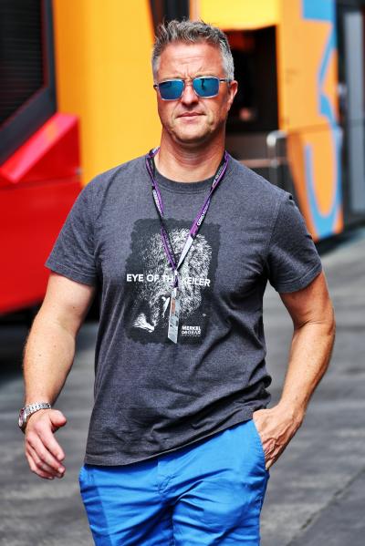 Ralf Schumacher (GER). Formula 1 World Championship, Rd 12, French Grand Prix, Paul Ricard, France, Qualifying Day.-