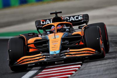 Daniel Ricciardo (AUS) ) McLaren MCL36. Kejuaraan Dunia Formula 1, Rd 13, Hungarian Grand Prix, Budapest, Hungaria,