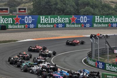Max Verstappen (NLD) Red Bull Racing RB18 leads at the start of the race. Formula 1 World Championship, Rd 14, Dutch Grand